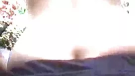 العذراء مستلقية على  ...