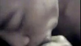 إنها صغيرة وخليلها س ...