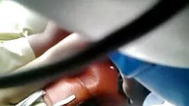 في الحمام يمتص سكسي  ...