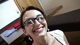 زوجان يقنعان المراهق ...