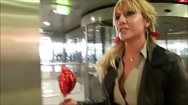 امرأة تضاجع شابا سكس ...