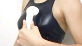 سمين في حوض السباحة  ...