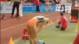 الشقراء تضاجع رجلها  ...