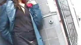 سخيف مع زوجها أمام ا ...