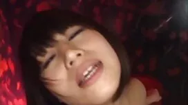 مراهقة لاتينية لديها ...