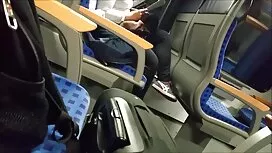 الأم مع أداة ابنها ف ...